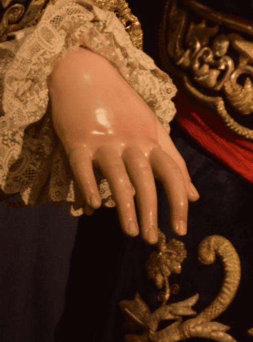 Cultos a María Santísima de la Angustia: Tríduo, Misa Solemne y Besamanos