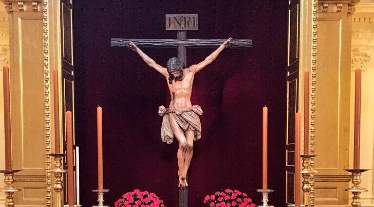 Solemne besapiés en honor al Santísimo Cristo de la Buena Muerte