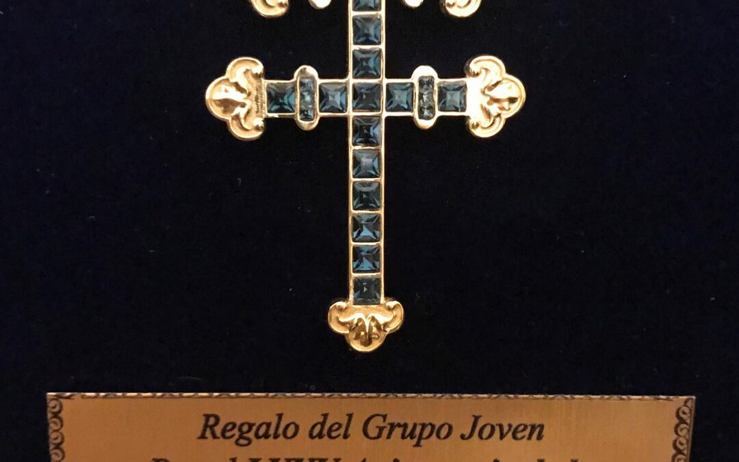 Regalo del Grupo Joven de la Hermandad a la Virgen de la Angustia