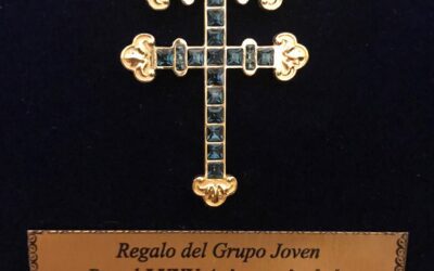 Regalo del Grupo Joven de la Hermandad a la Virgen de la Angustia