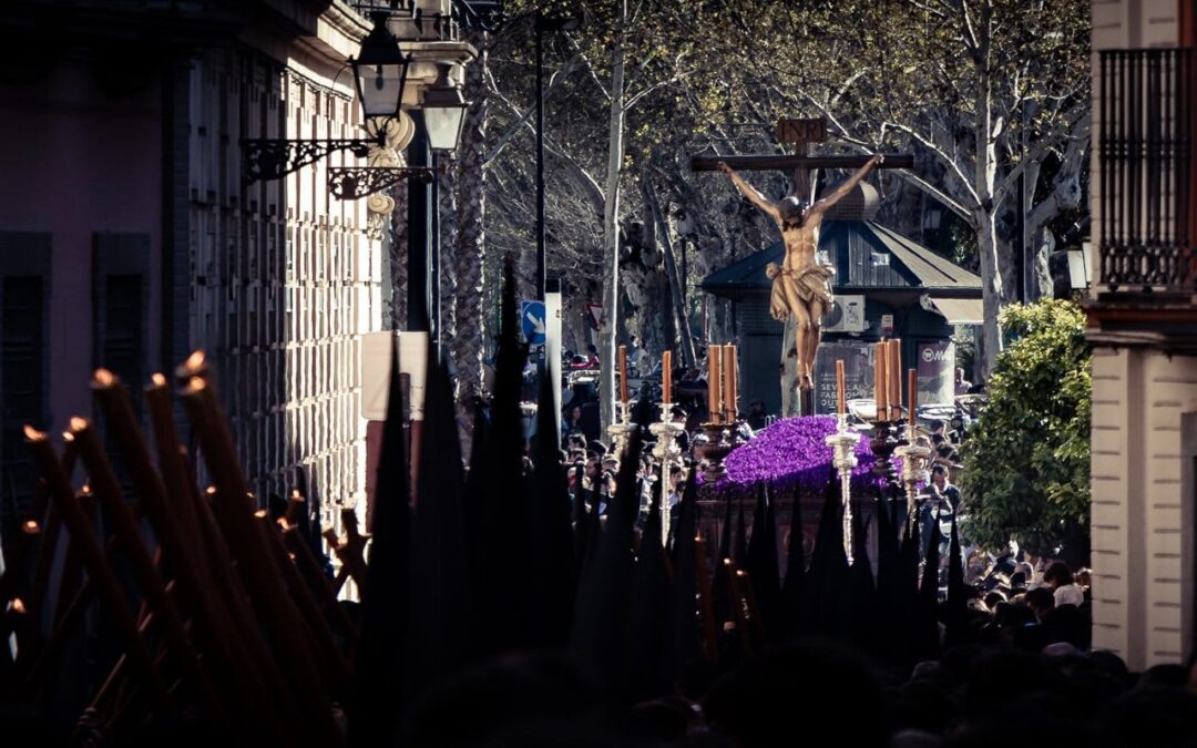 COMUNICADO DE LA JUNTA DE GOBIERNO ANTE LA SUSPENSIÓN DE LAS PROCESIONES