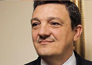 Rafael Medina pone la lupa a los estatutos del Consejo en la conferencia inaugural del curso