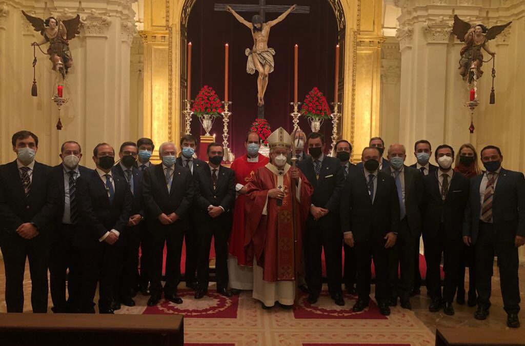 Monseñor Saiz Meneses visita la Hermandad de Los Estudiantes