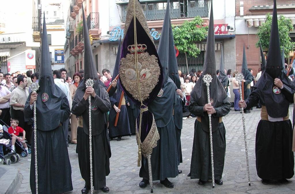 Normas de reparto de las papeletas de sitio para el Martes Santo de 2022