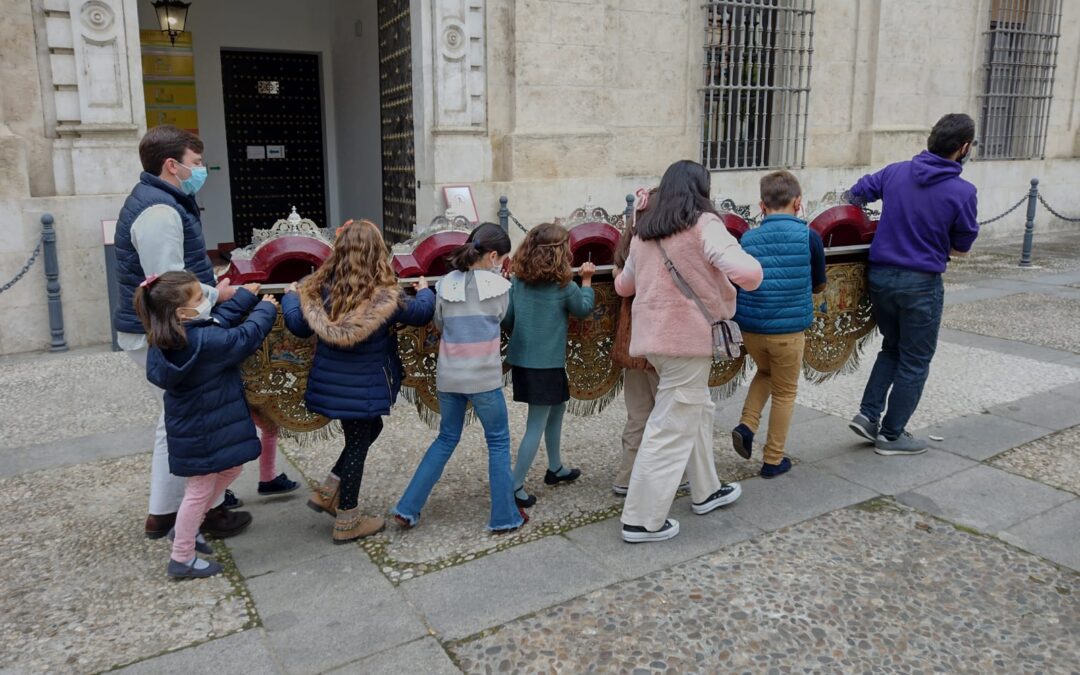 La Lonja Universitaria se llena de las voces y alegría de los más pequeños