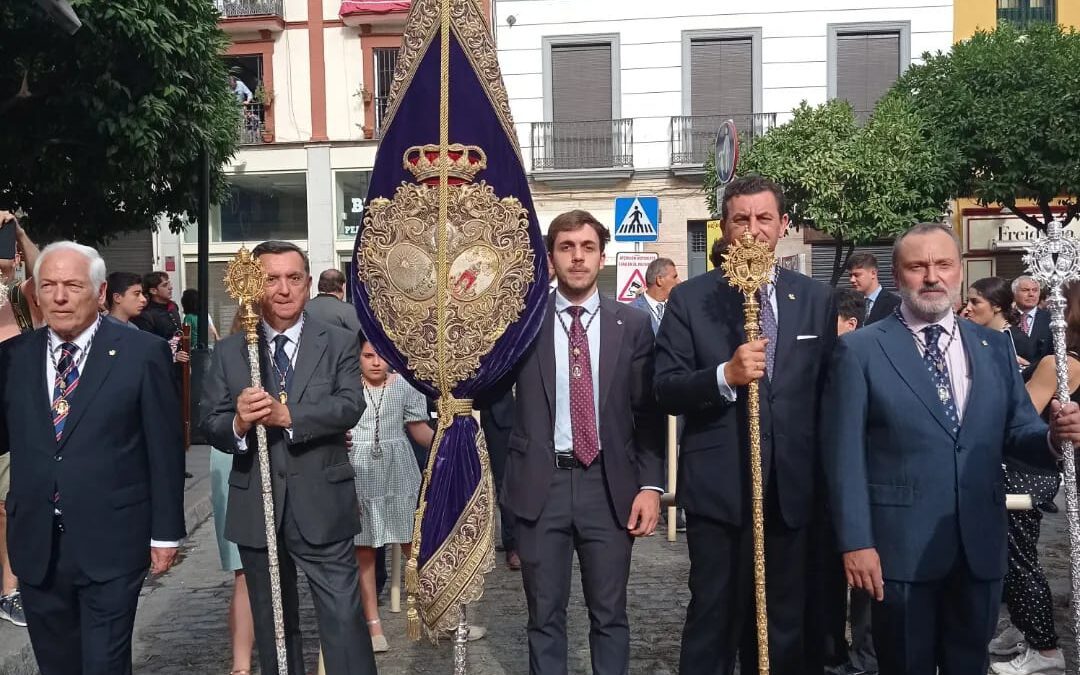 Acompaña a Jesús Sacramentado en la procesión del Corpus Christi