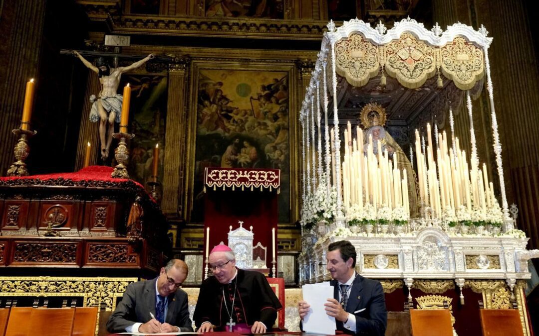 La Universidad y la Hermandad renuevan su vínculo histórico con un convenio de colaboración