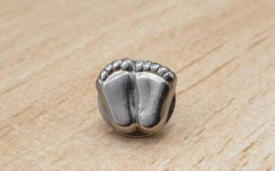 ¿Tienes ya el pin de los «Pies Preciosos»?