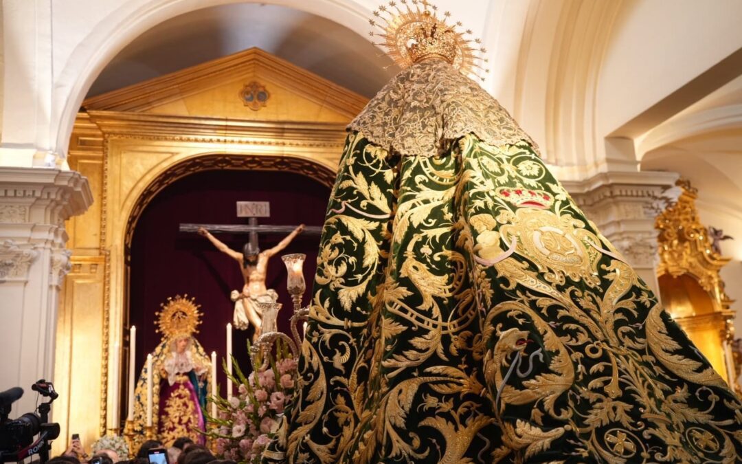 La Virgen de la Esperanza visita la Capilla al regreso de su Misión