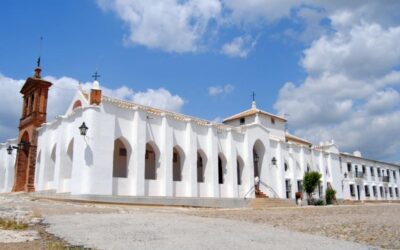 La Hermandad peregrina al Santuario de Setefilla para ganar el Jubileo