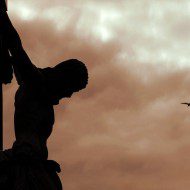 Cristo contraluz paso
