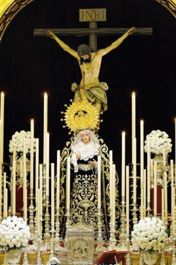 Cristo Virgen Altar