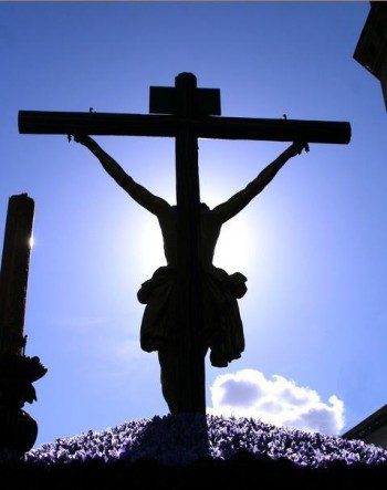 Cristo contraluz cofradia calle